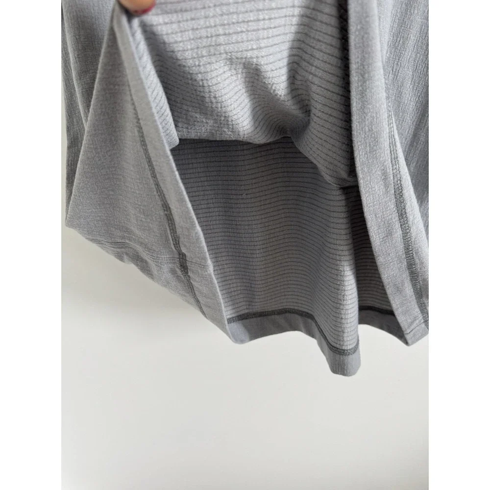 Lululemon Light Gray Lightweight Short Sleeve Activewear‎ Shirt Men's Size L
